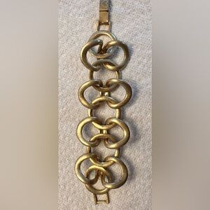 Stella & Dot Vintage Interlocking Gold Circle Bracelet